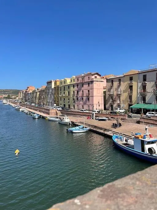 Villa Vista Mare A Bosa 마고마다스